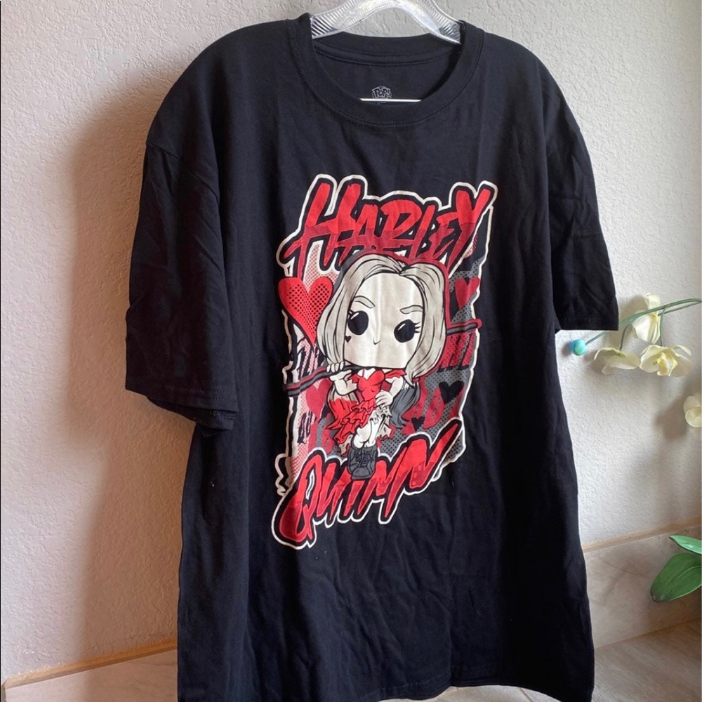 Harley Quinn Suicide Squad Pop Tee